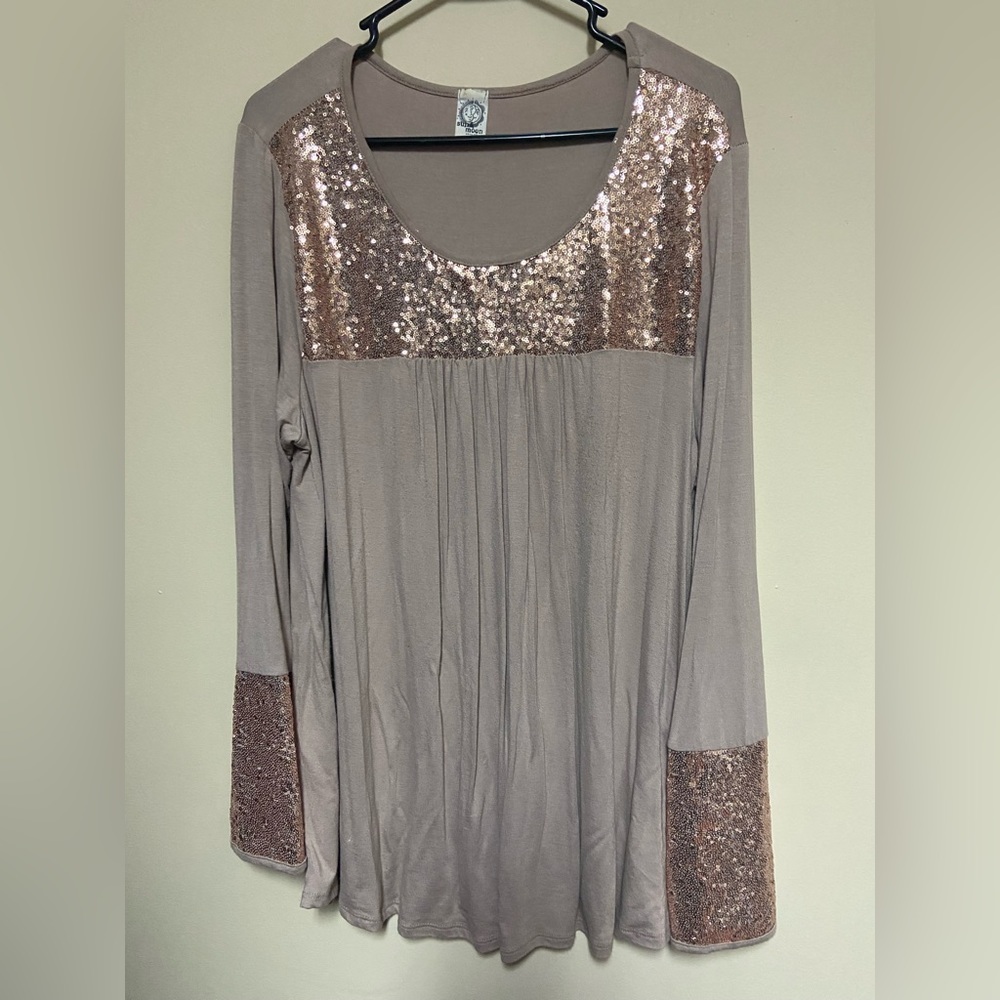 Women 1X sequins long sleeve shirt